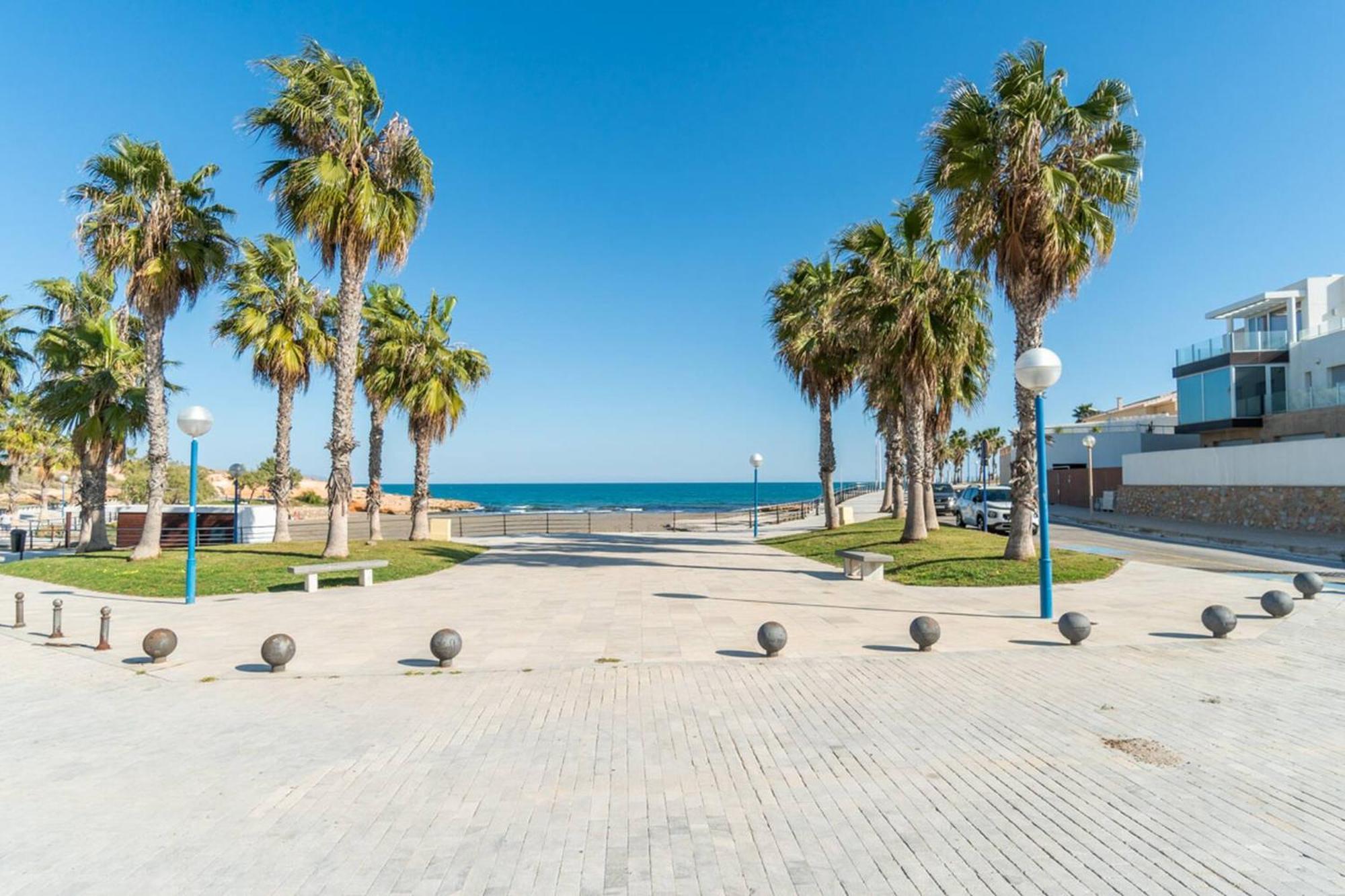 Cb Living - 2 Bedroom Beach Condo, Playa Flamenca Orihuela Exterior photo